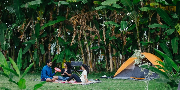 7 benefits of Couple-Trekking and Camping in Bangalore