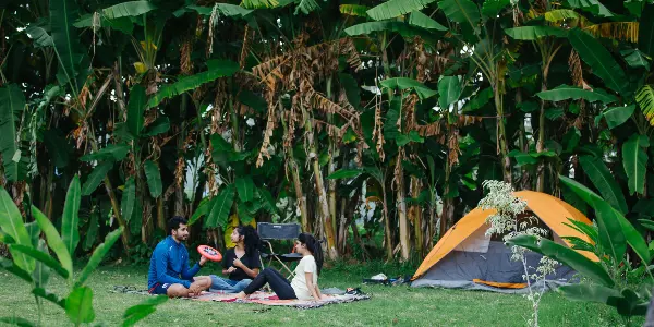 7 benefits of Couple-Trekking and Camping in Bangalore