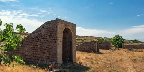 Standing Tall: Experiencing the Grandeur of Devanahalli Fort
