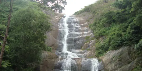 Witness the Majestic Beauty of Silver Cascade Falls
