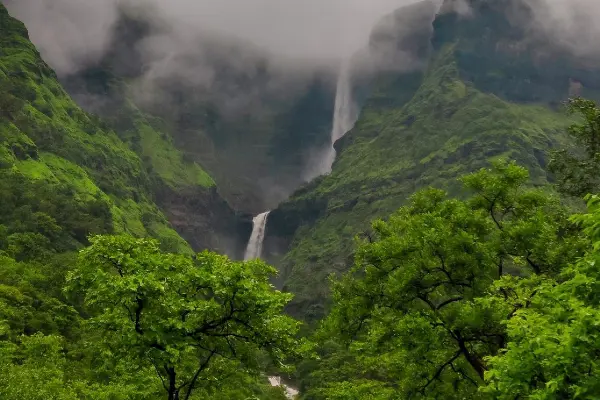 Kalu Waterfall Trek