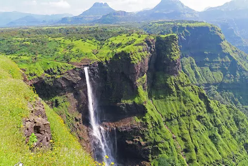 Kalu Waterfall Trek