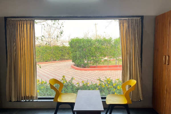Makalidurga Trek with AC Room Stay