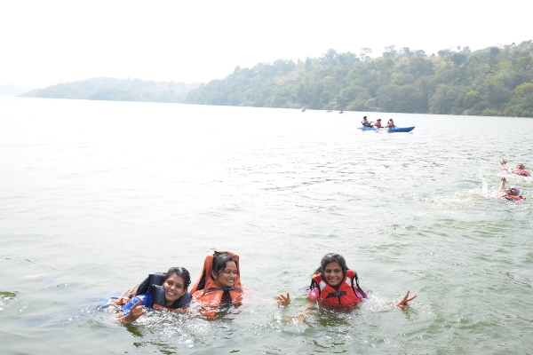 Manchanabele Dam Water Sports