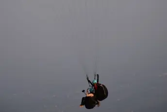 Paragliding in Bangalore - Nandi Hills image 4
