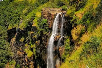 Bandaje Falls Trek image 5