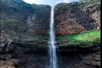 Nanemachi Waterfall Trek image 5