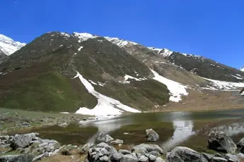 Ruinsara Lake Trek image 2