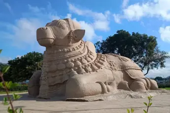 Adiyogi and Lepakshi Temple One Day Trip From Bangalore image 3