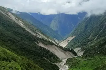 Kafni Glacier Trek image 2