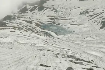 Saru Tal Trek with Kedarkantha