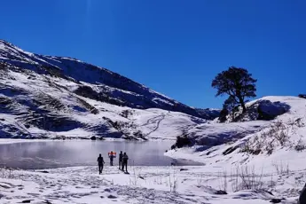 Roopkund Trek image 3