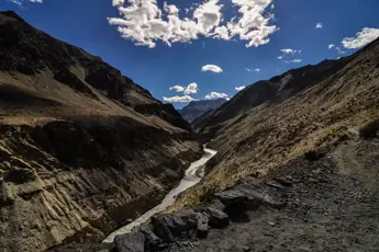 Darcha Padum Trek image 2