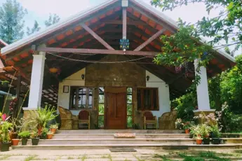 Luxurious Room Stay at Mullayanagiri