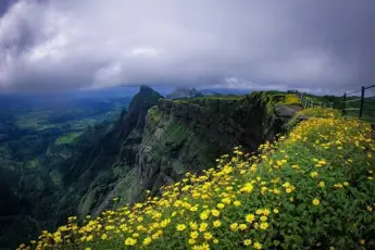 Harishchandragad Trek with Camping image 3