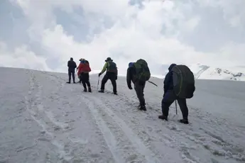 Fachu Kandi Pass Trek image 3