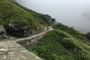 Hemkund Sahib Trek image 2