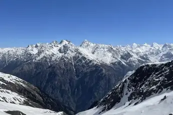 Sar Pass Trek image 4