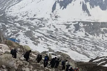 Hampta Pass Trek image 3