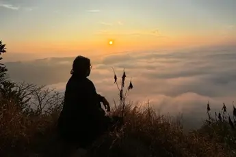 Makalidurga Sunrise Trek With Water Activities image 2