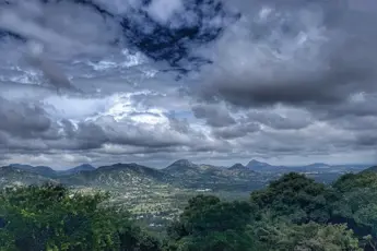 Siddara Betta Sunrise Trek with Rappelling image 2