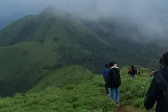 Merthi Gudda Trek image 4
