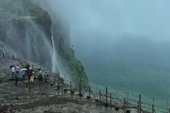Naneghat Trek