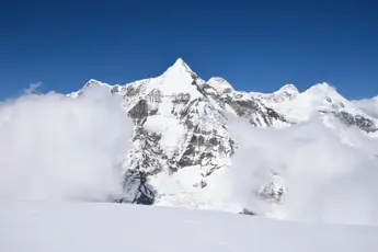 Baljuri Peak Summit Trek image 5