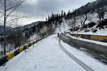 Beas Kund Trek image 2