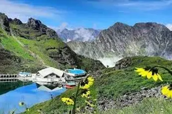 Hemkund Sahib Trek image 4