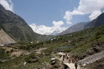 Badrinath Trek and Yatra image 4