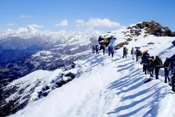 Kedarkantha Trek image 5