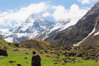 Dev Kyara Trek image 3