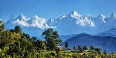 Chaukori Travel Guide: Himalayan Sunrise Paradise