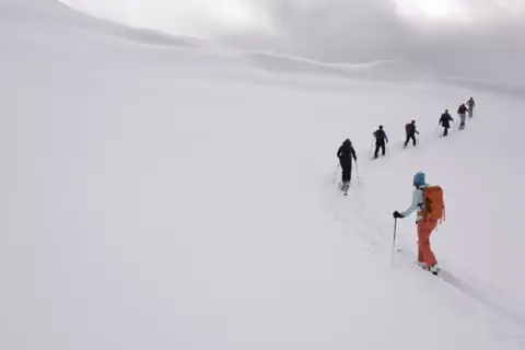 Kalihani Pass Trekimage 1