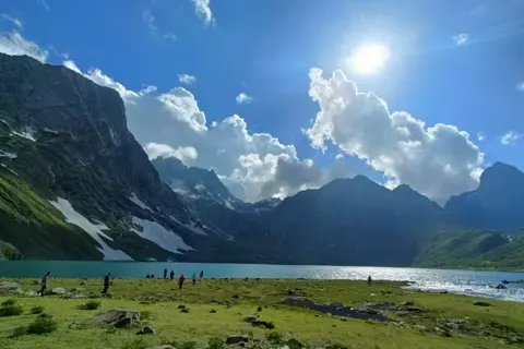 Kashmir Great Lakes Trekimage 1