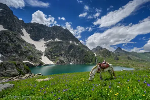 Kashmir Great Lakes Trekimage 1