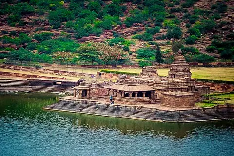 Hampi Badami Tourimage 1