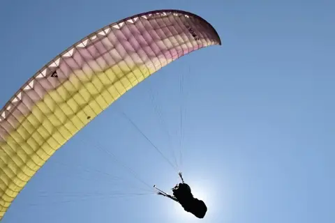 Paragliding in Bangalore - Nandi Hillsimage 1
