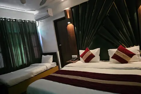 Kashmir Tour Packages​image 1