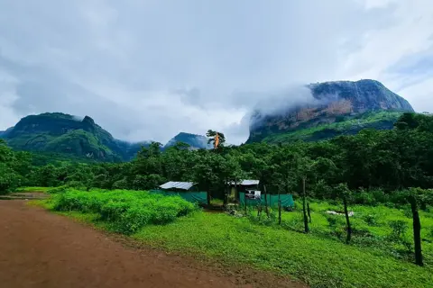Devkund Waterfall Rappellingimage 1