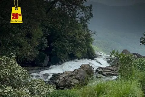 Bandaje Falls Trekimage 1