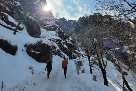 Jalori Pass Trekimage 1