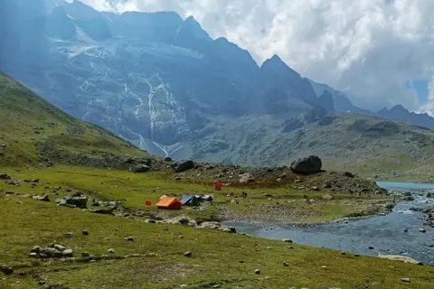 Gangabal Lake Trekimage 1