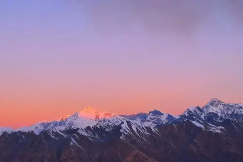 Namik Glacier Trekimage 1