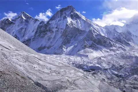 Bagini Glacier Trekimage 1