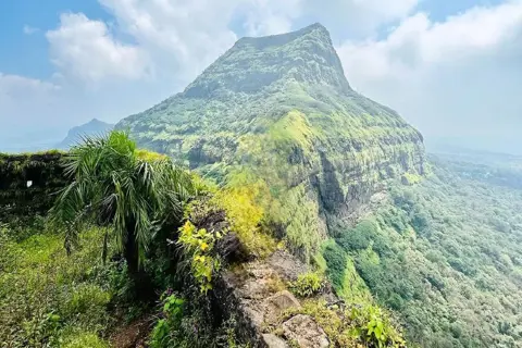 Ghangad Fort Trekimage 1