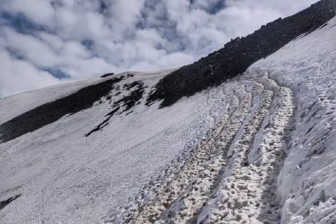 Darati Pass Trekimage 1
