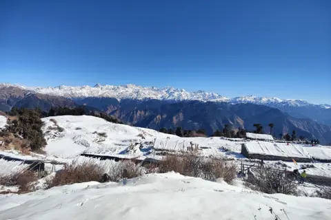 Dayara Bugyal Trekimage 1