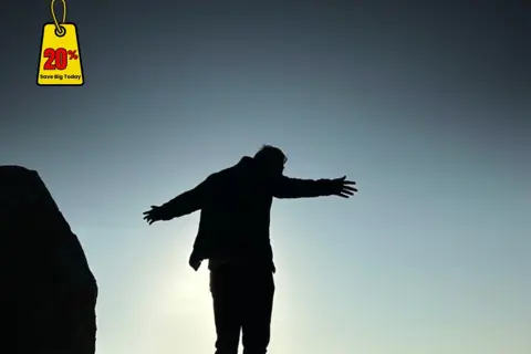 Siddara Betta Sunrise Trek with Rappellingimage 1